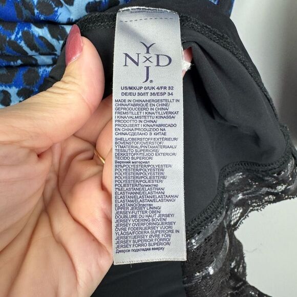 NYDJ | Blue & Black Animal Print Surplice 3/4 Sleeve Mini Dress Women’s Size 0 - Picture 7 of 9